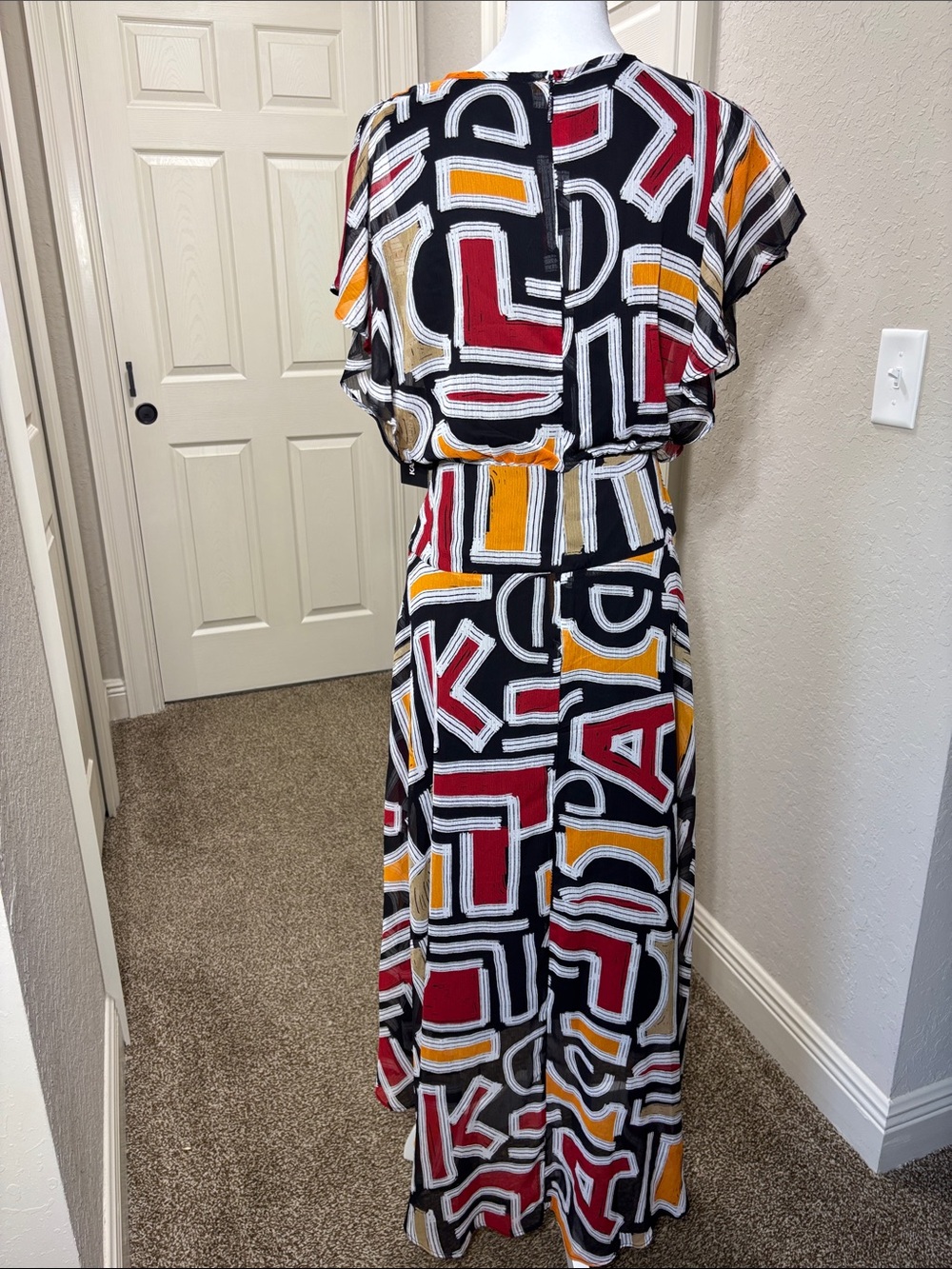 Karl Lagerfeld Paris Abstract Print High Low Midi Dress NWT Size 2 - Picture 9 of 12